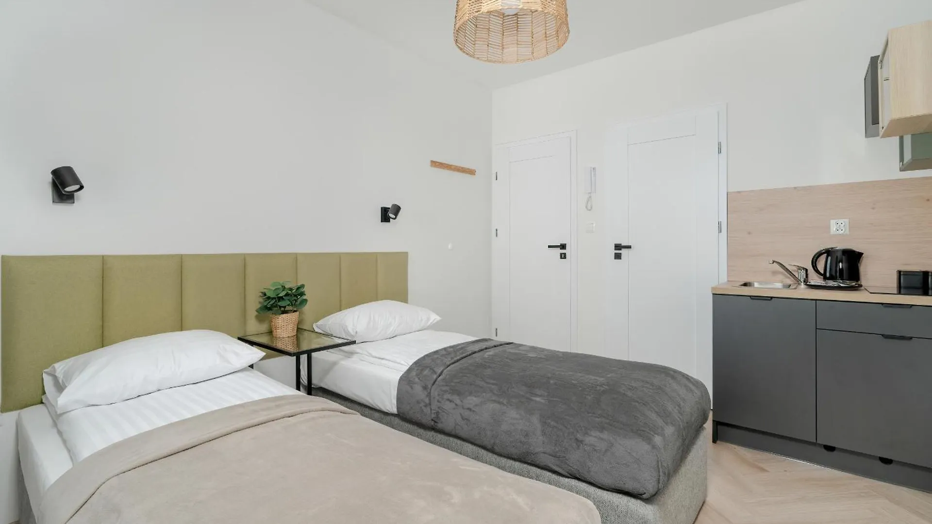Studio With Balcony In Poznan By Noclegi Renters